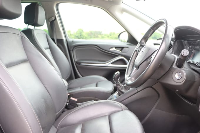 2025 Vauxhall Zafira Tourer