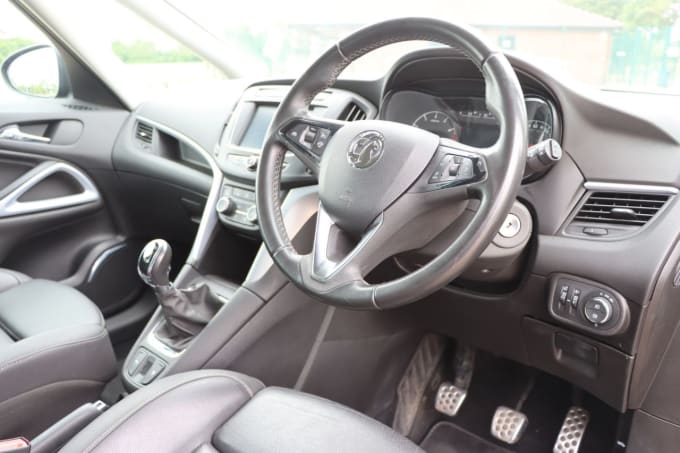 2025 Vauxhall Zafira Tourer