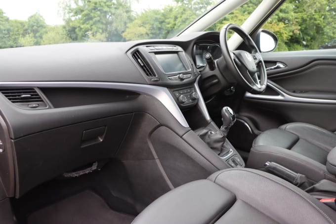 2025 Vauxhall Zafira Tourer