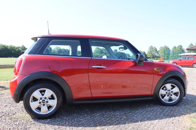 2025 Mini Hatch