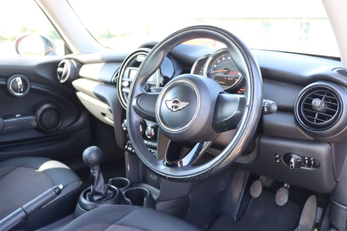 2025 Mini Hatch