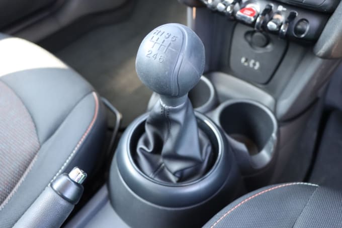 2025 Mini Hatch