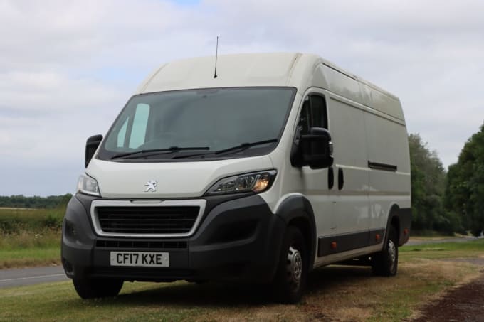 2025 Peugeot Boxer