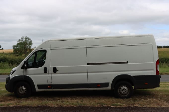 2025 Peugeot Boxer