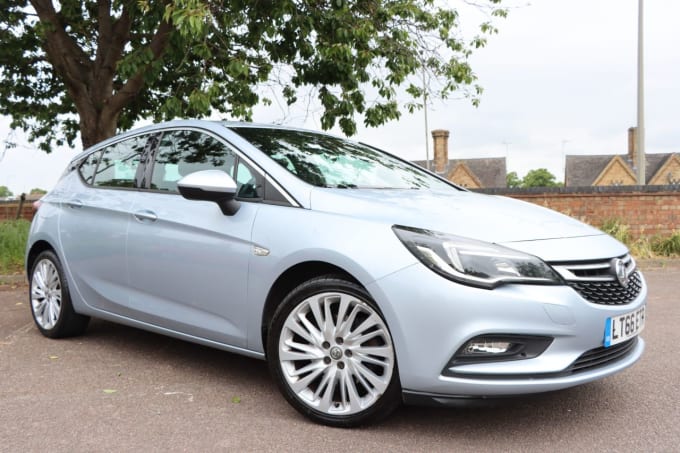 2025 Vauxhall Astra