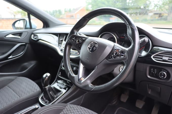 2025 Vauxhall Astra