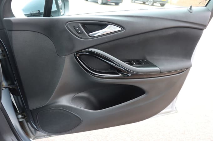 2025 Vauxhall Astra