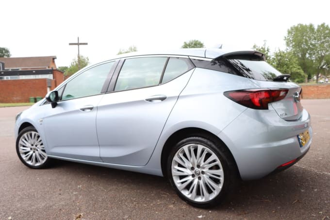 2025 Vauxhall Astra