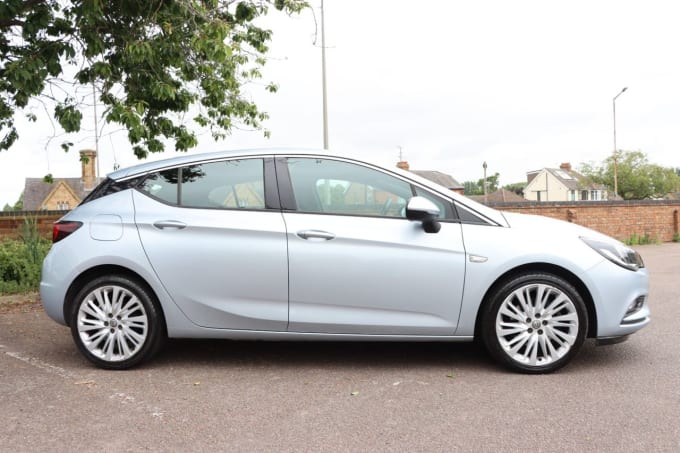 2025 Vauxhall Astra