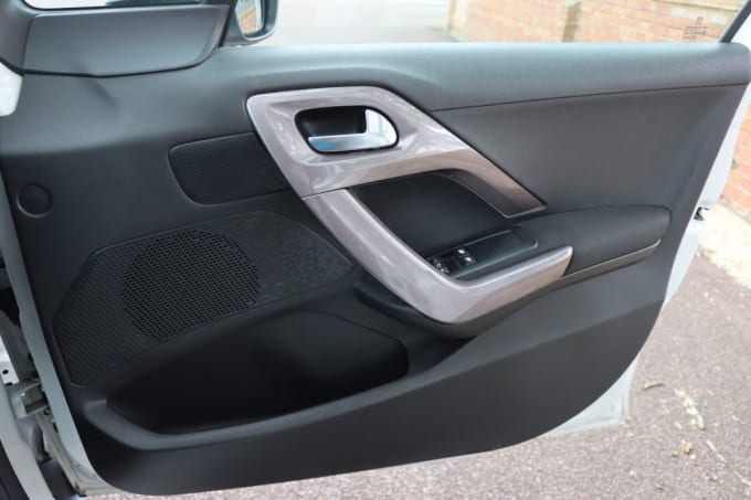 2025 Peugeot 2008