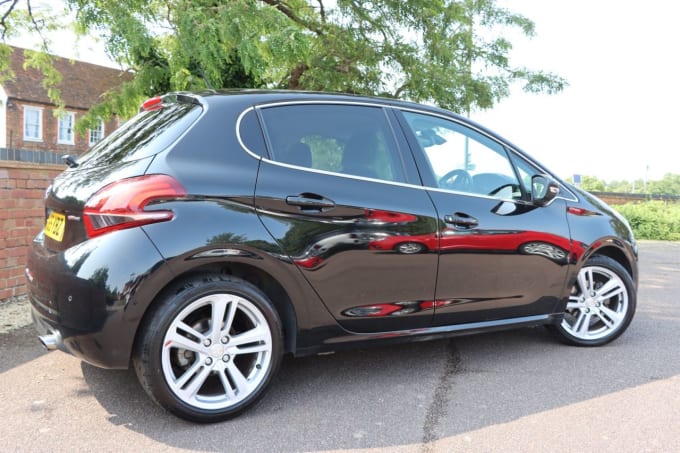 2025 Peugeot 208