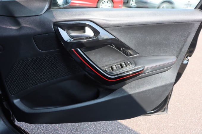 2025 Peugeot 208