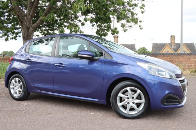 2025 Peugeot 208