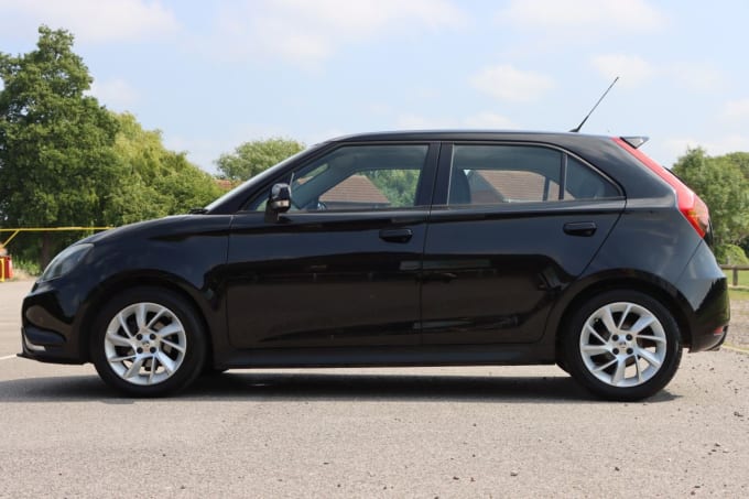 2025 Mg Mg3