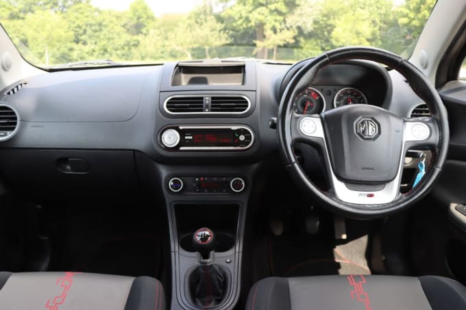 2025 Mg Mg3