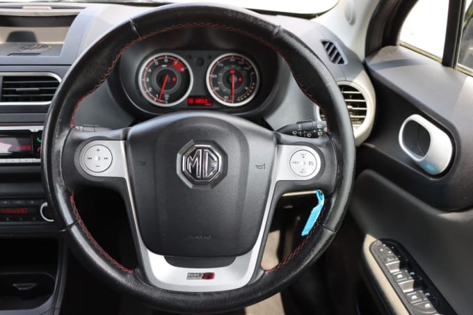 2025 Mg Mg3