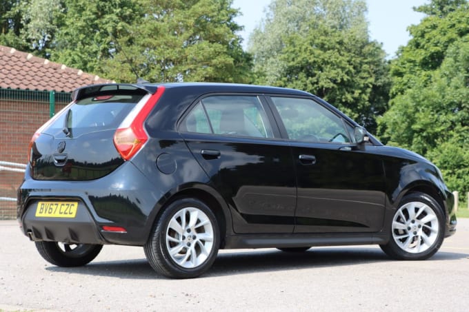 2025 Mg Mg3