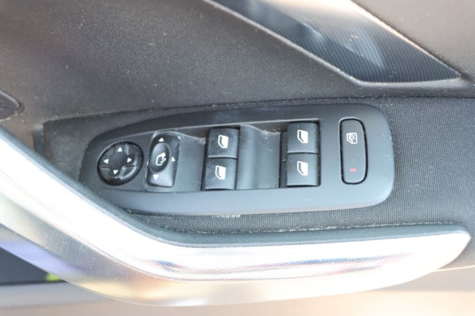 2025 Peugeot 2008
