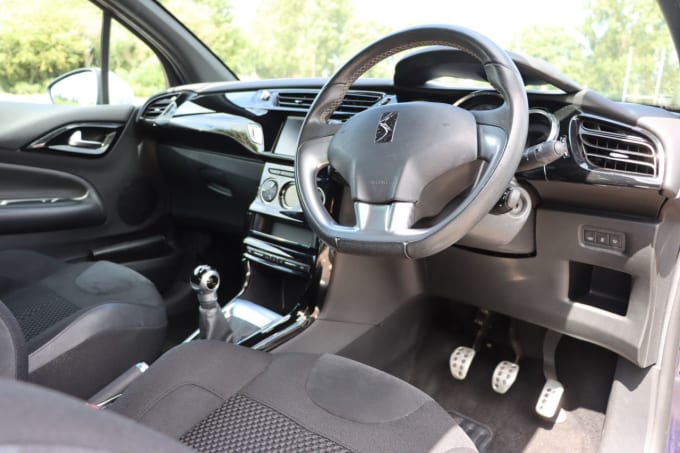 2025 Ds Automobiles Ds 3