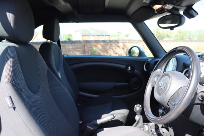 2025 Mini Convertible