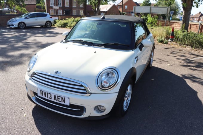 2025 Mini Convertible