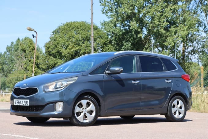 2025 Kia Carens