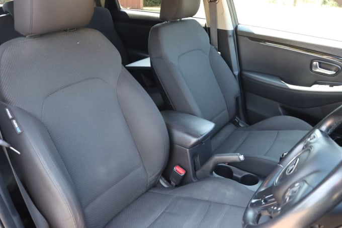 2025 Kia Carens