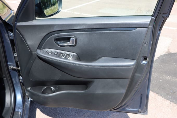 2025 Kia Carens