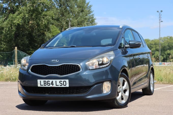2025 Kia Carens
