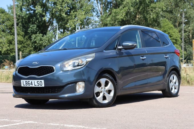 2025 Kia Carens