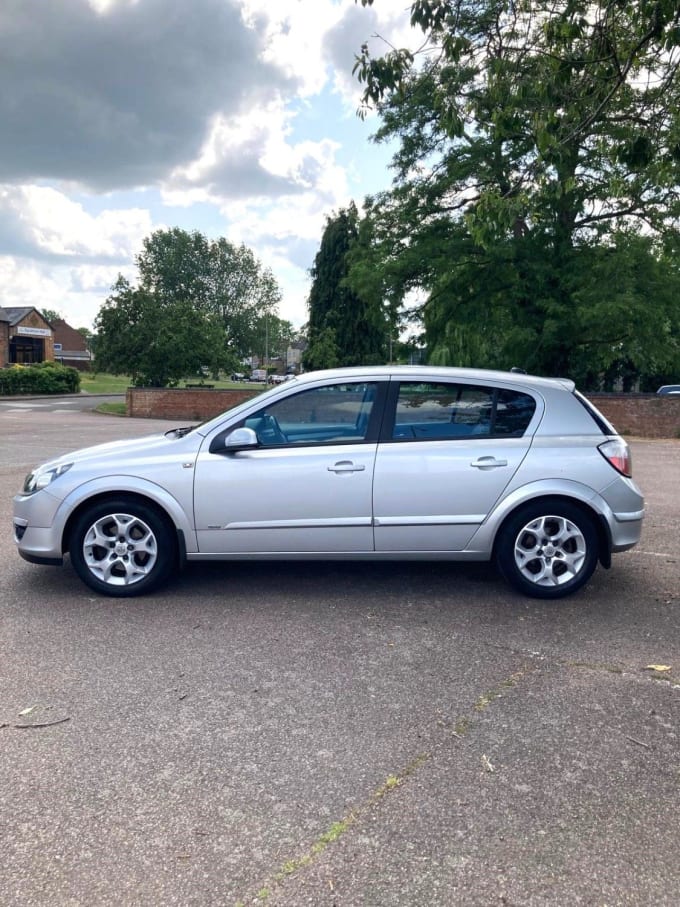 2025 Vauxhall Astra