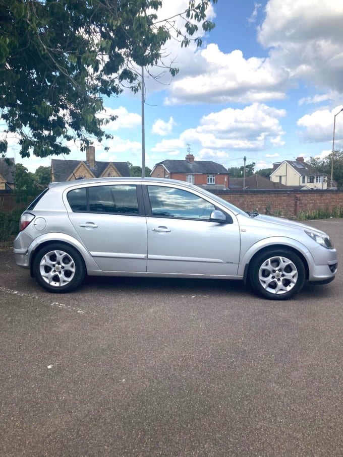 2025 Vauxhall Astra