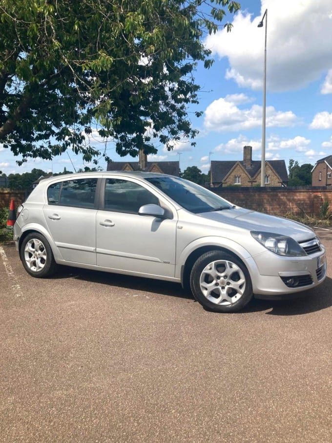 2025 Vauxhall Astra