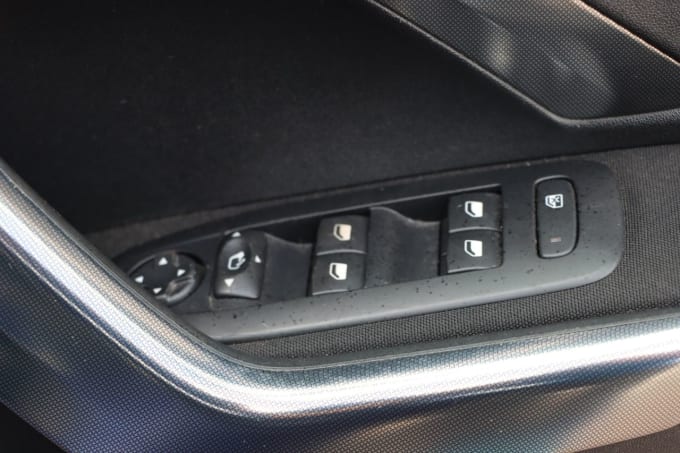 2025 Peugeot 2008