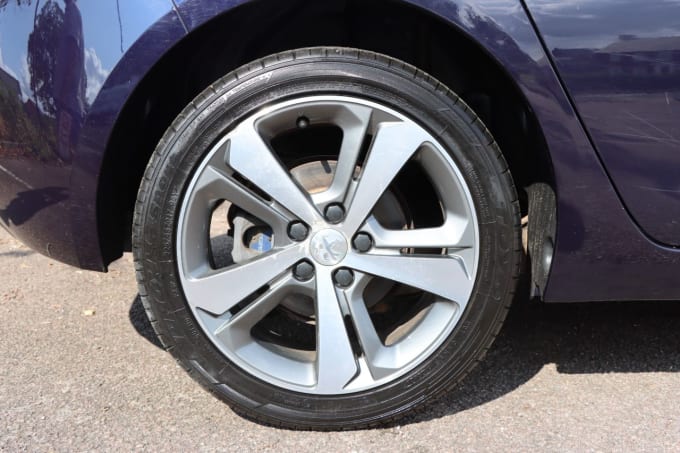 2025 Peugeot 308