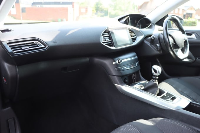 2025 Peugeot 308