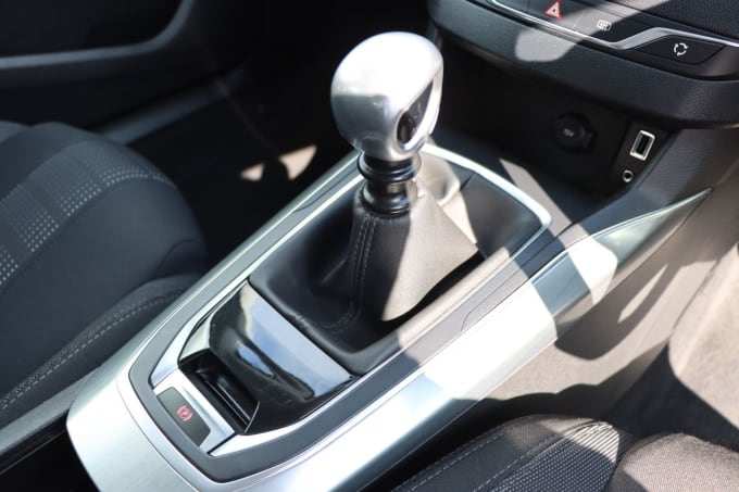 2025 Peugeot 308