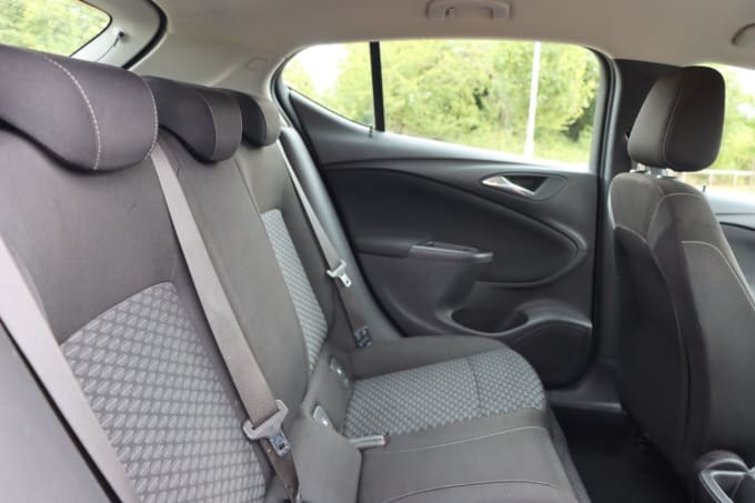 2016 Vauxhall Astra