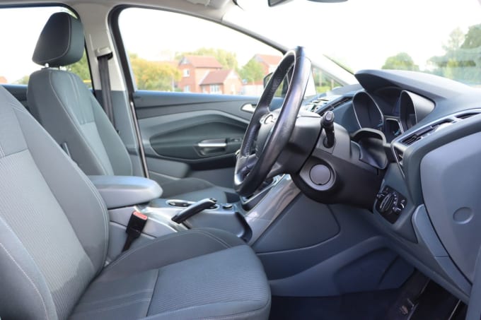 2025 Ford C-max