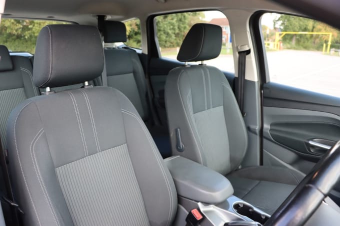 2025 Ford C-max
