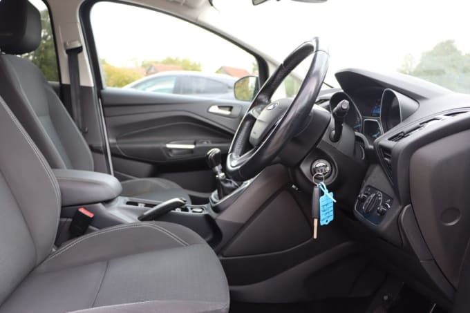 2025 Ford C-max