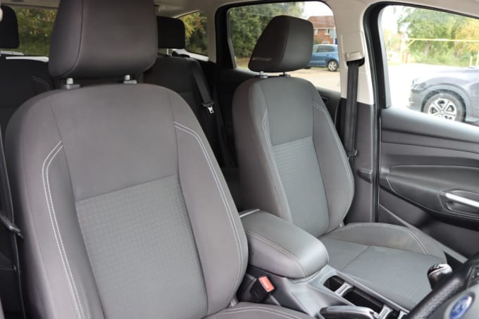 2025 Ford C-max