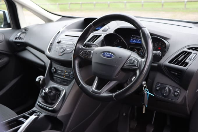 2025 Ford C-max