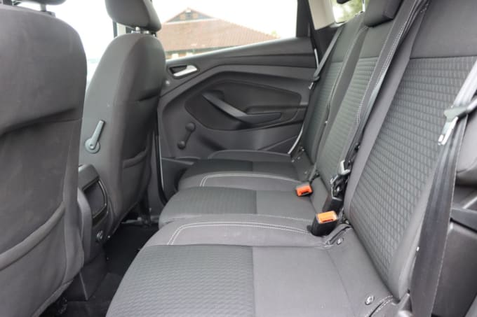 2025 Ford C-max