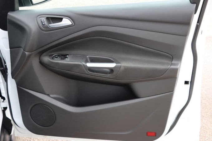 2025 Ford C-max