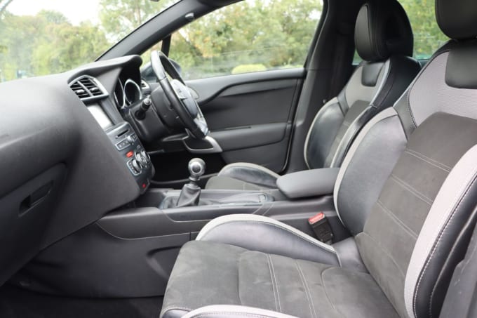 2025 Ds Automobiles Ds 4 Crossback