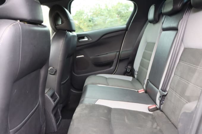 2025 Ds Automobiles Ds 4 Crossback