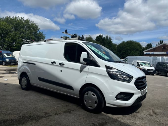 2024 Ford Transit Custom