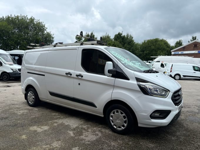 2025 Ford Transit Custom