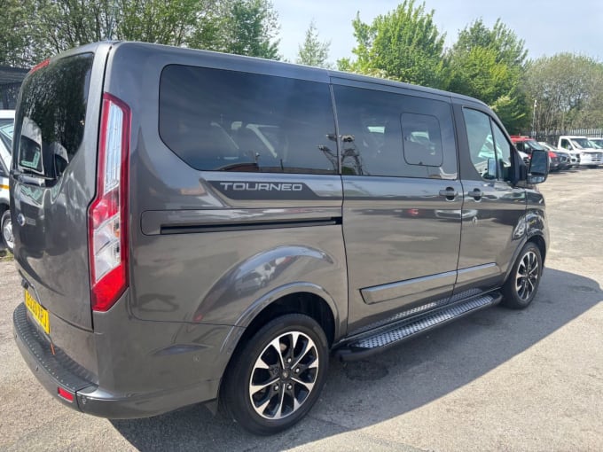 2025 Ford Tourneo Custom